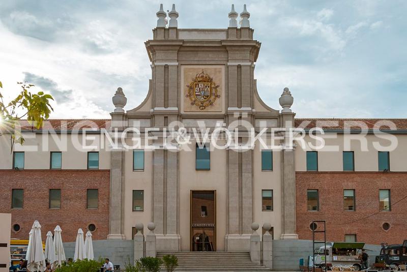 Foto 2f3bd43d-6048-414d-9e2f-d01c7092476d. Alquiler ático  duplex con terraza en malasaña en alquiler en Madrid