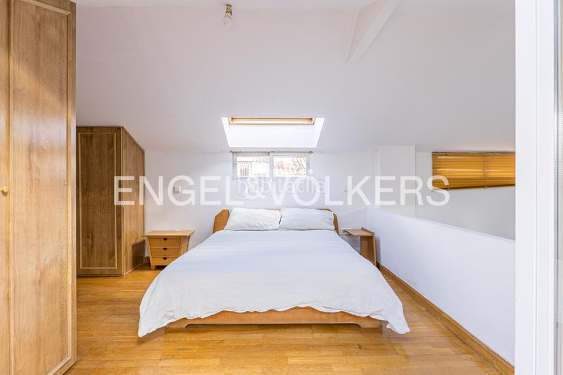 Foto 7afa5876-1c49-4854-a674-846742eb43d0. Alquiler ático  duplex con terraza en malasaña en alquiler en Madrid
