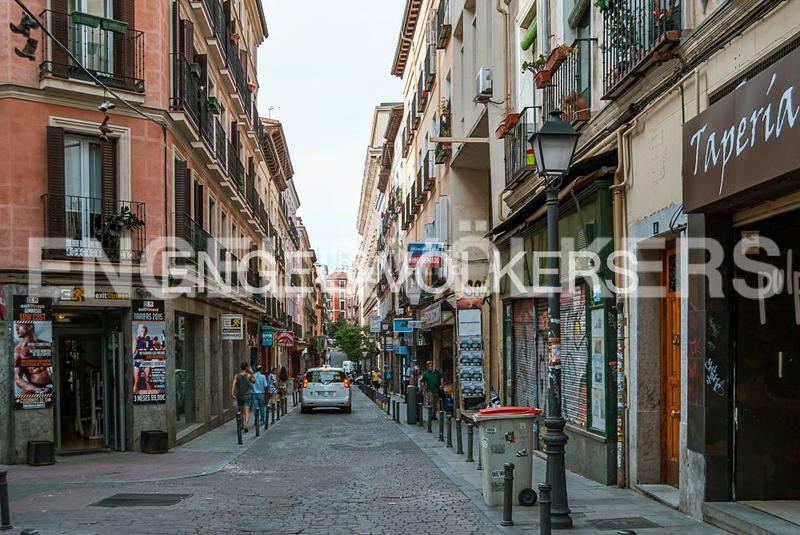 Foto d1459037-2543-43d9-92b8-426ede9dee4e. Lloguer àtic amb calefacció a Universidad-Malasaña Madrid