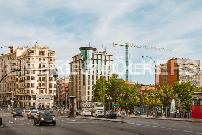 Foto e0eae76b-2932-4c93-b308-a68781e9f78b. Lloguer àtic amb calefacció a Universidad-Malasaña Madrid
