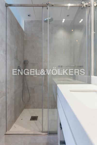 Foto 4dd5f453-5254-4f2c-bd2d-8b61bc6c2430. Lloguer apartament amb calefacció a Castellana Madrid