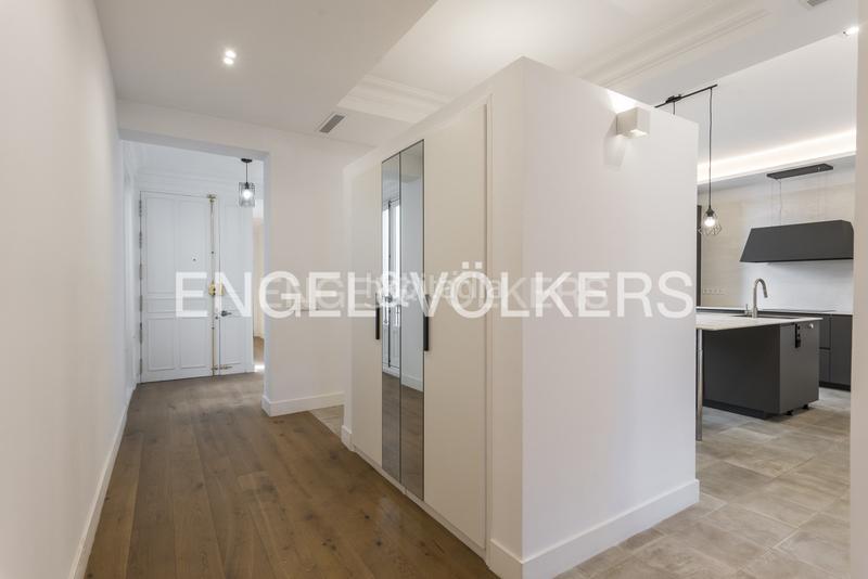 Foto 023498d1-8e67-4191-a491-f3b8466898e7. Lloguer apartament amb calefacció a Cortes-Huertas Madrid