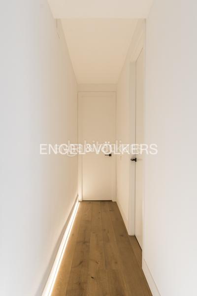 Foto 8fd001a1-853d-40b7-9a5b-2c95f98024f0. Location appartement avec chauffage dans Cortes-Huertas Madrid