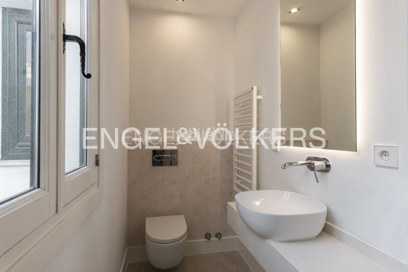 Foto f84ced5c-50de-4bb6-a011-f42f0dd53627. Location appartement avec chauffage dans Cortes-Huertas Madrid