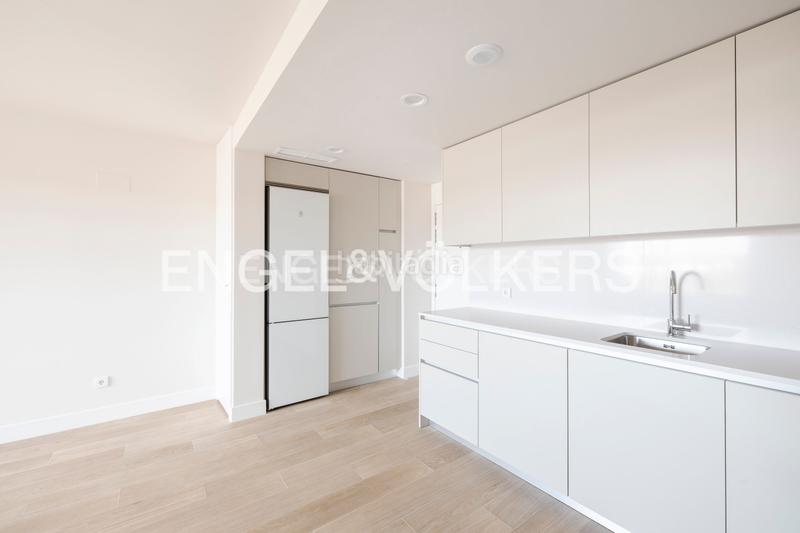 Foto 220f6abe-7b5b-47f3-bc02-726bcce50b94. Alquiler apartamento hermosas vistas en river park en Madrid