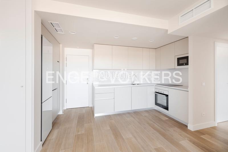 Foto c0ff665b-6fa7-4dc2-8b3b-215bb231aa91. Alquiler apartamento hermosas vistas en river park en Madrid