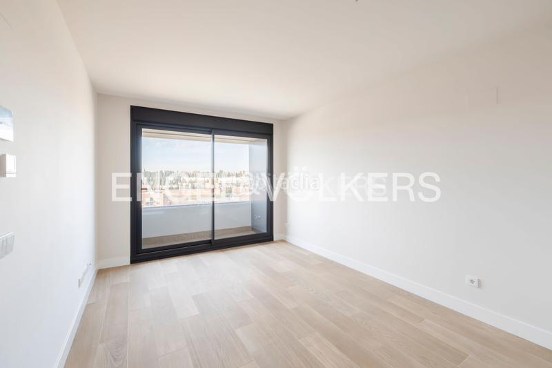 Foto 086bad5e-8d45-4cc2-872f-271de5903e29. Miete appartement mit heizung parking pool in Imperial Madrid