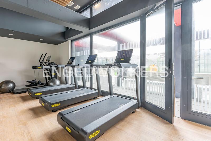 Foto 1c9b5b30-1e17-47b7-a50d-75dede3c8747. Miete appartement mit heizung parking pool in Imperial Madrid