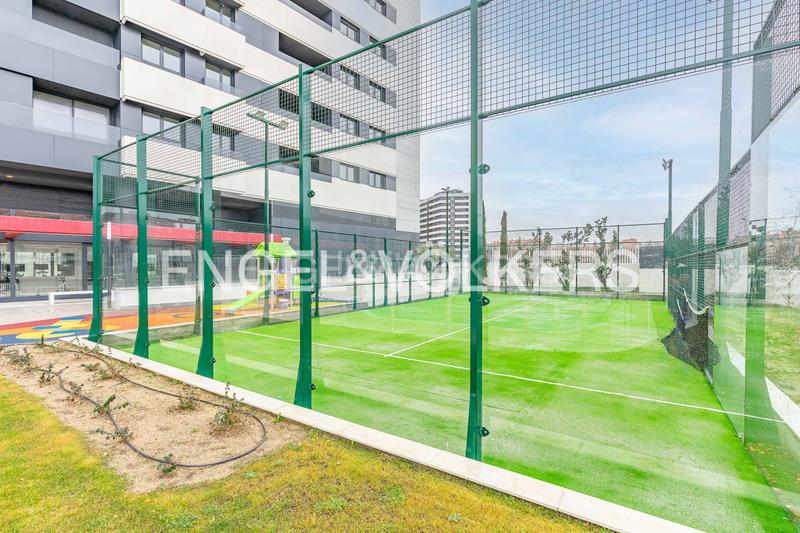 Foto 405672bb-65d4-4f51-9e47-1831d5ea3950. Rent apartment with heating parking pool in Imperial Madrid