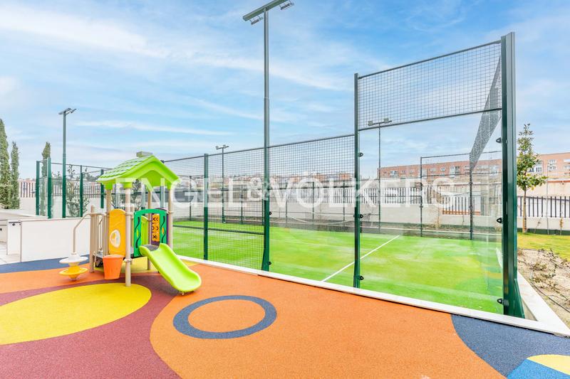 Foto a97058d8-e92f-40c1-b2ee-33f96f6dbf30. Rent apartment with heating parking pool in Imperial Madrid