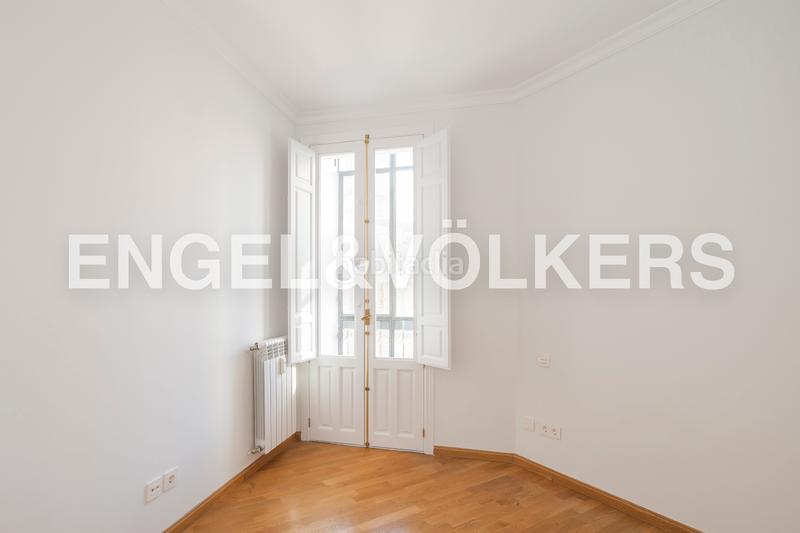 Foto 1f620af2-b3d2-49fb-b5f5-0945f33cf5d4. Miete appartement mit heizung in Arapiles Madrid