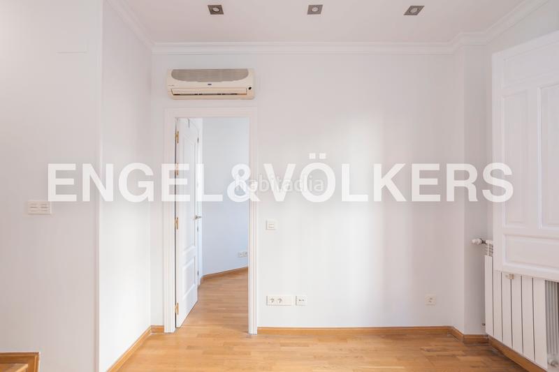 Foto 464b3c15-60fe-43e0-89e9-d8de1ef1bd42. Rent apartment with heating in Arapiles Madrid
