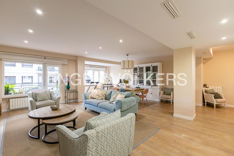 Foto d4d9f909-a895-443b-be87-65f7c73c7dc6. Appartement mit heizung in El Viso Madrid