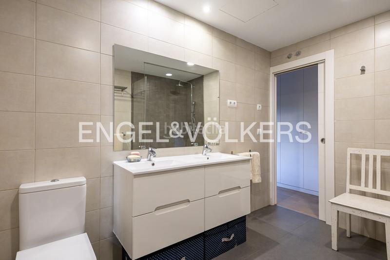 Foto fd1938c1-4e41-46de-9bc0-85d230757878. Appartement mit heizung in El Viso Madrid