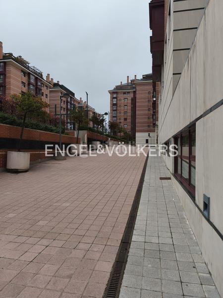 Foto e08e50a8-5ce8-4401-8c04-d067351aec93. Affitto piccolo appartamento con riscaldamento parcheggio piscina in Madrid