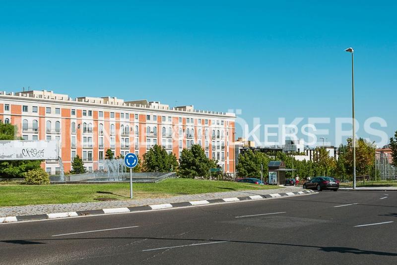 Foto 2aae3474-1e51-4907-ad12-6bab89062968. Alquiler apartamento elegante piso en gran via de hortaleza en Madrid