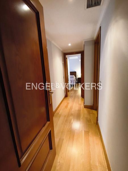 Foto 35497b4a-1d9c-47fb-a4fc-adeb44b88fc7. Rent apartment with heating parking pool in Pinar del Rey Madrid