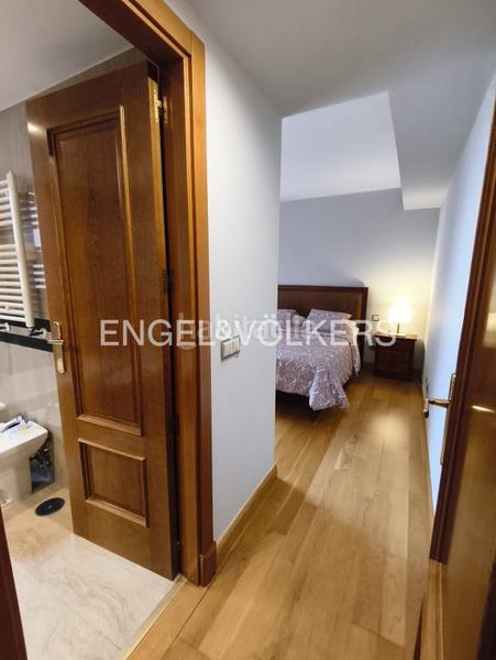 Foto aba44740-1fcf-4795-baef-e8e4f4ae4c31. Rent apartment with heating parking pool in Pinar del Rey Madrid