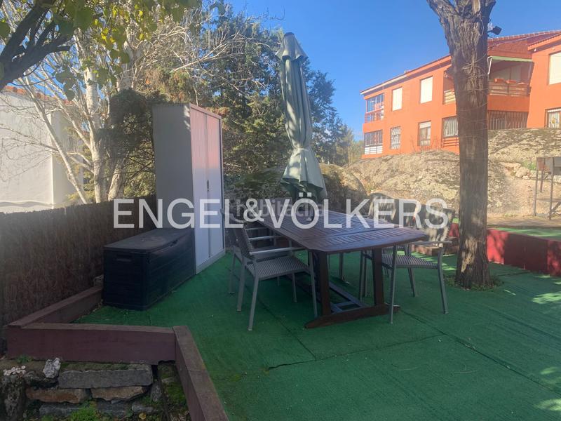 Foto cc2b8a63-7ebd-4afb-aa47-d8e14477e0a9. Rent apartment with heating in Hoyo de Manzanares