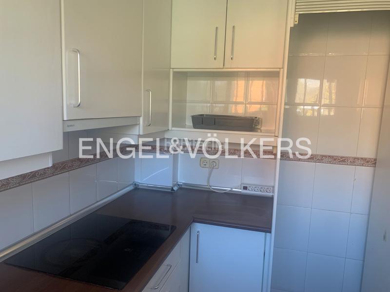 Foto e2cdbf24-46b5-439c-8bf9-b5d4aa24dc8c. Rent apartment with heating in Hoyo de Manzanares