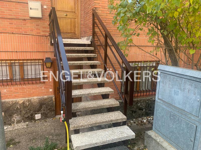 Foto f10b149f-9972-4b68-9ff1-1f966fd2326e. Rent apartment with heating in Hoyo de Manzanares