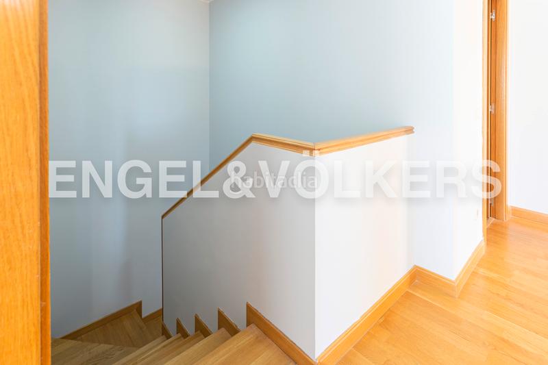 Foto b491f941-da95-485f-953b-bef37af13951. Alquiler apartamento magnífico ático dúplex en Viñas Viejas en Boadilla del Monte