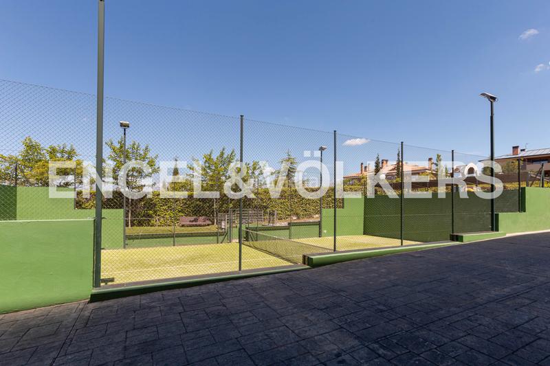 Foto 30d47728-7f48-426f-a202-9a23788c51c2. Rent apartment with heating parking pool in Viñas Viejas Boadilla del Monte