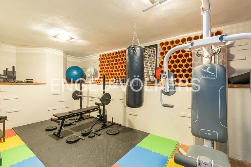 Foto 241826ca-4b96-45ec-80d6-48313e02c395. Haus mit heizung parking pool in La Cabaña Pozuelo de Alarcón