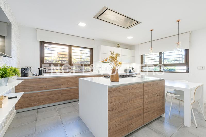 Foto 6ce4542b-d29c-42dd-8f4e-d2ea0311d55e. Haus mit heizung parking pool in La Cabaña Pozuelo de Alarcón