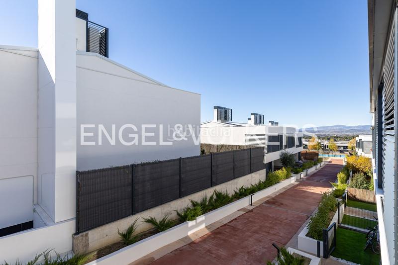 Foto 2838b2b4-7189-42d1-9a6b-3f90dd70063b. Affitto casa a schiera con riscaldamento parcheggio piscina in Boadilla del Monte