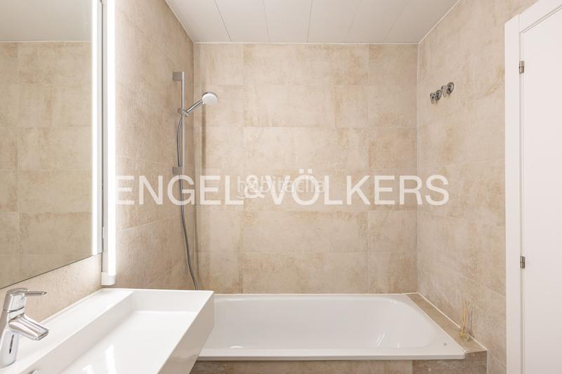 Foto 5eb268d9-3e05-42b1-a64e-ef5c67425ffd. Affitto casa a schiera con riscaldamento parcheggio piscina in Boadilla del Monte