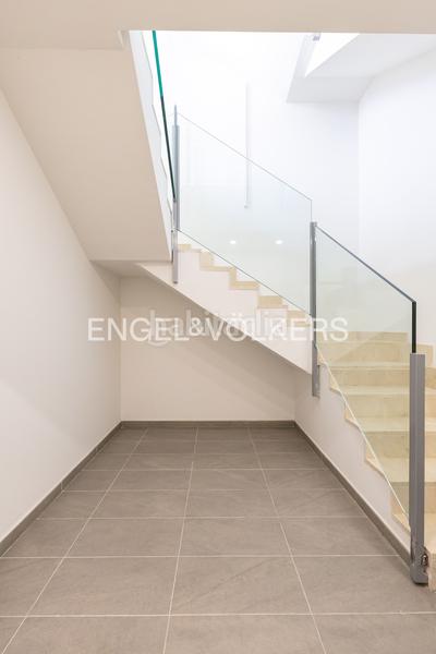 Foto 100b93ca-910d-4079-a026-657c642b57b2. Lloguer casa adossada amb calefacció aparcament piscina a Boadilla del Monte