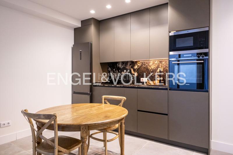 Foto 5dfd0f9f-46df-4f7a-93c7-50c9b7ba8d04. Lloguer casa adossada amb calefacció aparcament piscina a Boadilla del Monte