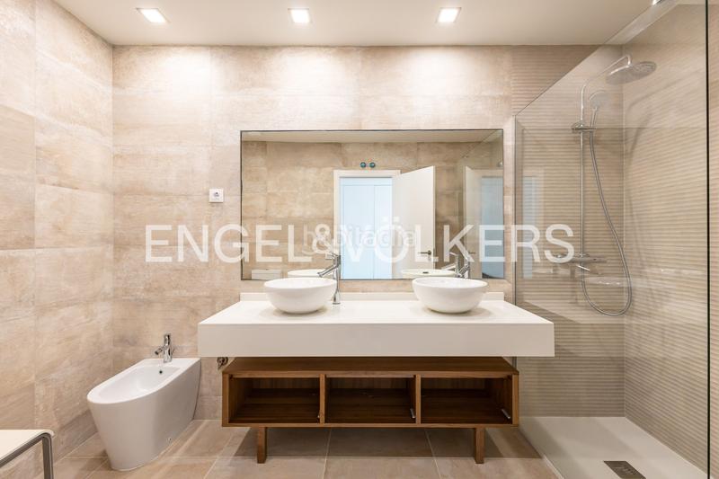 Foto ac1b8f0f-60a9-461b-80c5-2570a920afec. Lloguer casa adossada amb calefacció aparcament piscina a Boadilla del Monte