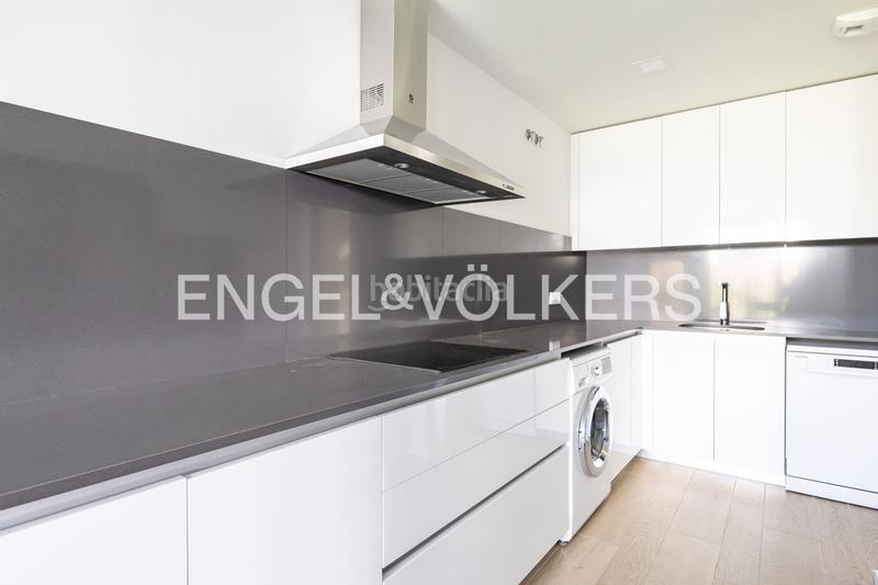 Foto ffd11d06-df3c-427f-a6fc-1dbf8d06d2d3. Lloguer casa adossada amb calefacció aparcament piscina a Boadilla del Monte