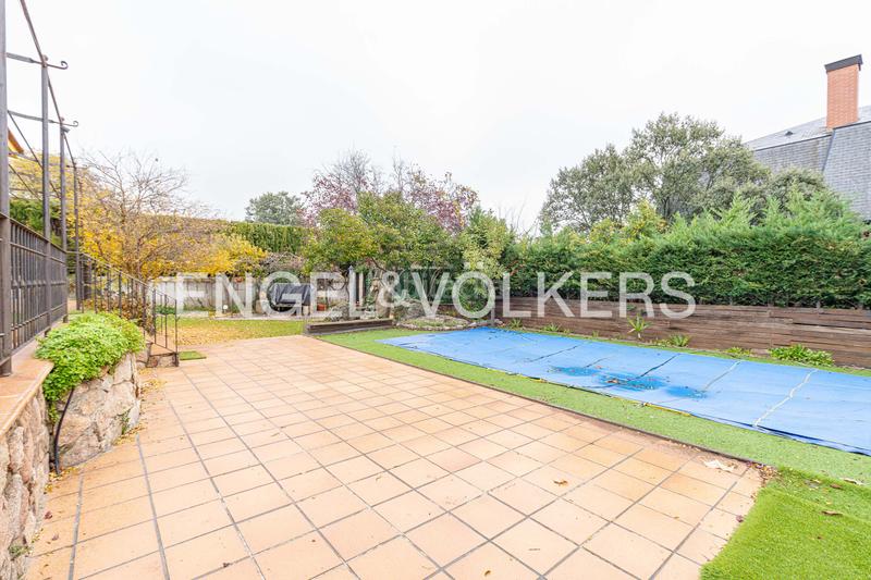 Foto f7134f18-47b5-4b20-bace-9b36618a100d. Casa amb calefacció a Los Ángeles-Jarandilla Torrelodones