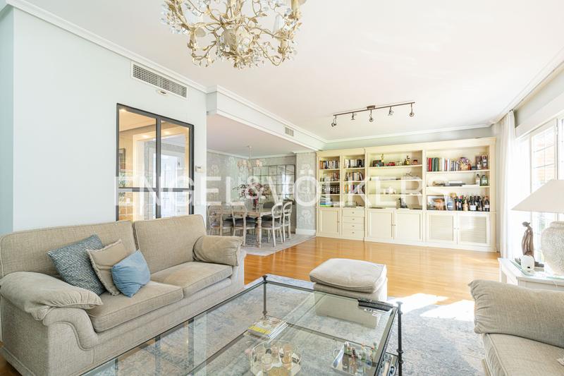 Foto 70f4826a-be4c-4f6b-8da7-3680eb7b20df. Casa amb calefacció aparcament a Norte Pozuelo de Alarcón