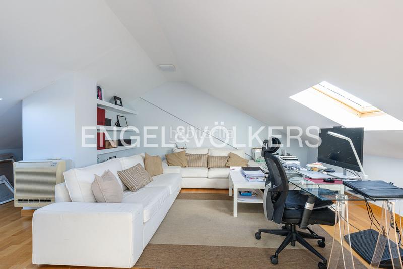 Foto 83978ef2-f6ae-45ff-a166-e8a8929f08dd. Casa amb calefacció aparcament a Norte Pozuelo de Alarcón