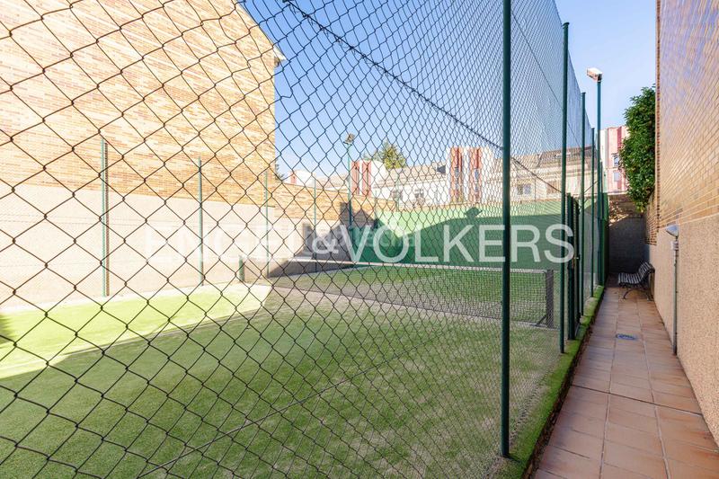 Foto 979da1c0-a568-4e5d-bd9c-ae8f258bfeed. Casa amb calefacció aparcament a Norte Pozuelo de Alarcón