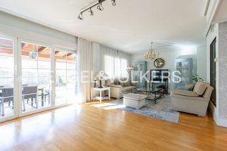 Haus in Norte. Preciosa vivienda en pozuelo de alarcón