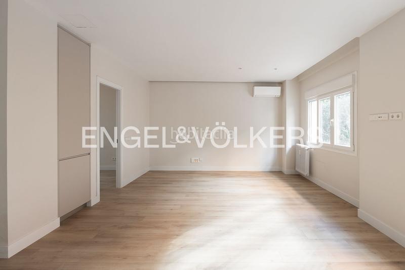 Foto 7d92dc3b-cf91-4b58-ad5f-3ad64ac285b9. Appartement mit heizung in Pacífico Madrid