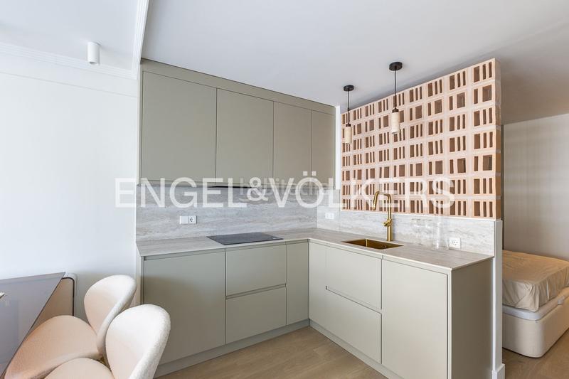 Foto 622f2f22-dbe9-45f5-a3ab-b55de2202638. Apartamento acogedor estudio en maldonado con piscina. en Madrid