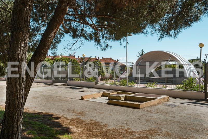 Foto 03e0b033-92c6-4211-baaa-1ddb1829861b. Appartement mit heizung parking pool in Canillas Madrid