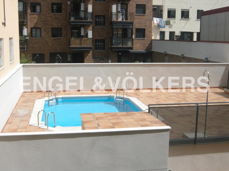 Foto dfe8e80f-f91b-4c51-b92b-69aae498e540. Appartement mit heizung parking pool in Canillas Madrid