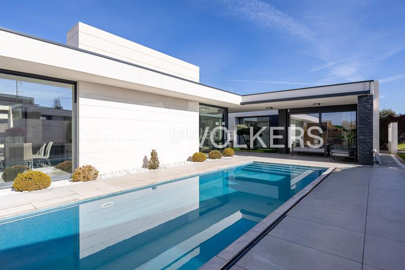 Foto 061aef32-dce1-4b77-99d9-8d68b77579e8. House with heating parking pool in Valdecabañas Boadilla del Monte