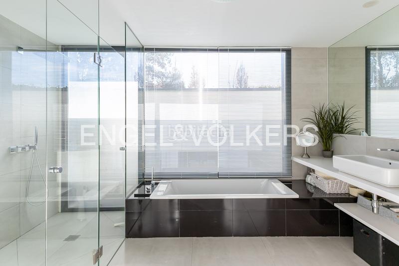 Foto 2d65c3ee-43c5-4d2b-8acc-519cf4808c52. House with heating parking pool in Valdecabañas Boadilla del Monte