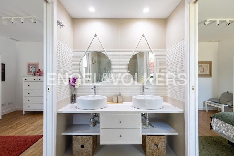 Foto 8f30f5e2-6b6f-4974-bfcf-7c158bf892d4. House with heating parking pool in Valdecabañas Boadilla del Monte