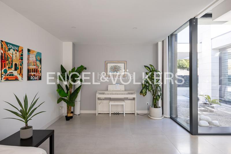 Foto f8943984-18ca-41ba-b91a-c4dff22ca969. House with heating parking pool in Valdecabañas Boadilla del Monte