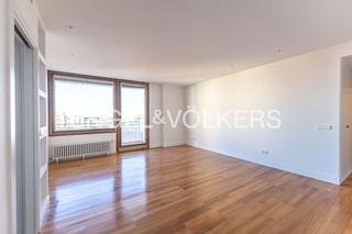 Rent Apartment in Costillares. Piso de cuatro dormitorios, tres baños, con maravillosas vistas