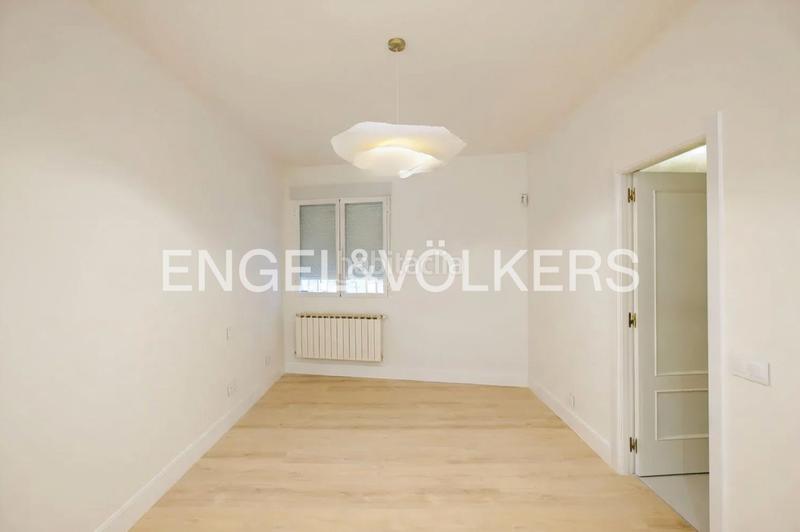 Foto 7951864b-9e6c-47c3-aaba-61b0d5894578. Miete appartement mit heizung in Universidad-Malasaña Madrid